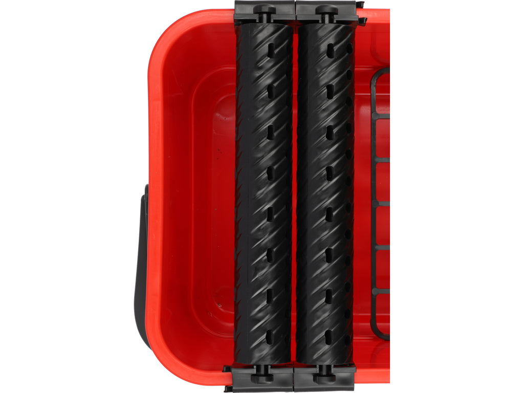 <div>TEGELEN EMMER 22L SET MET 7 DELEN GEREEDSCHAP</div>