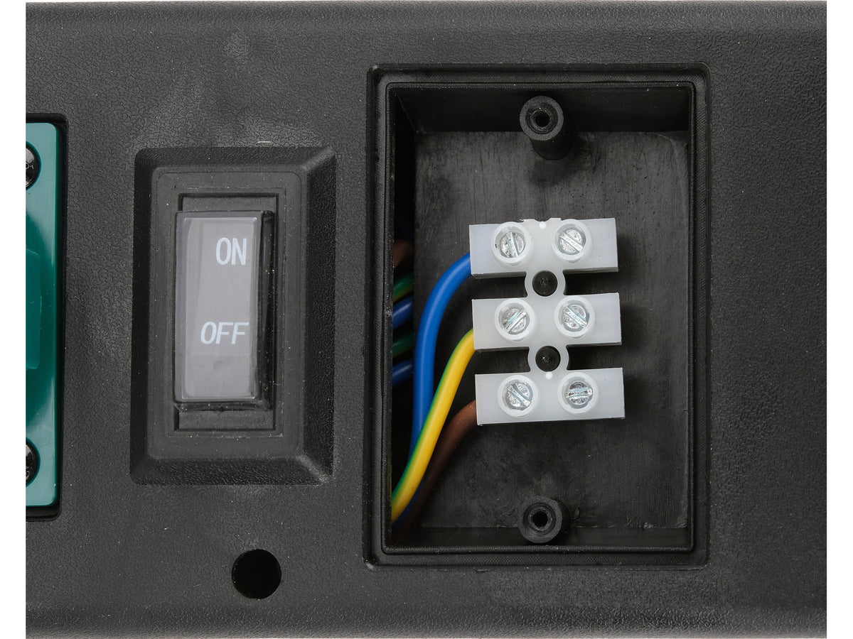 <translation>TUINCONTACTDOOS PAAL PP IP44 4X230V</translation>
